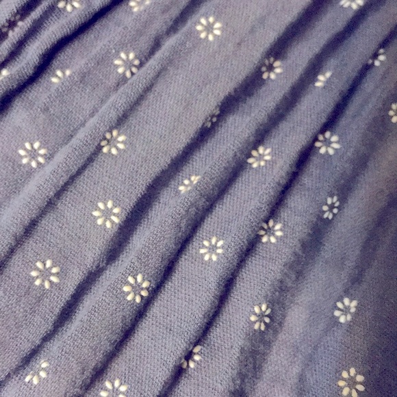 Embroidered Pretty Scarf - Picture 3 of 5